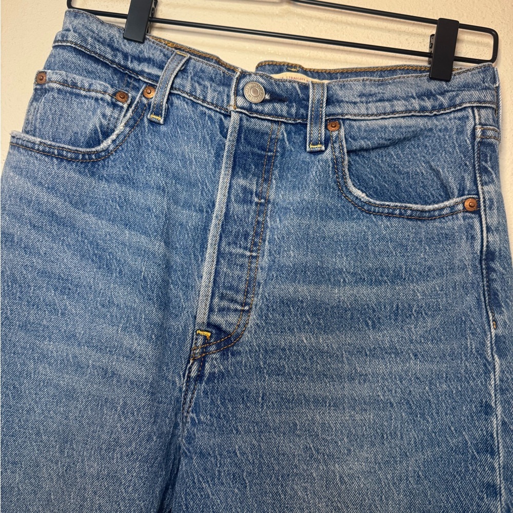Levi’s Ribcage Straight Ankle Jeans - Picture 7 of 8